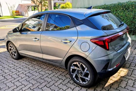 HYUNDAI HB20 1.0 TGDI FLEX PLATINUM AUTOMÁTICO HYUNDAI HB20 1.0 TGDI FLEX PLATINUM AUTOMÁTICO